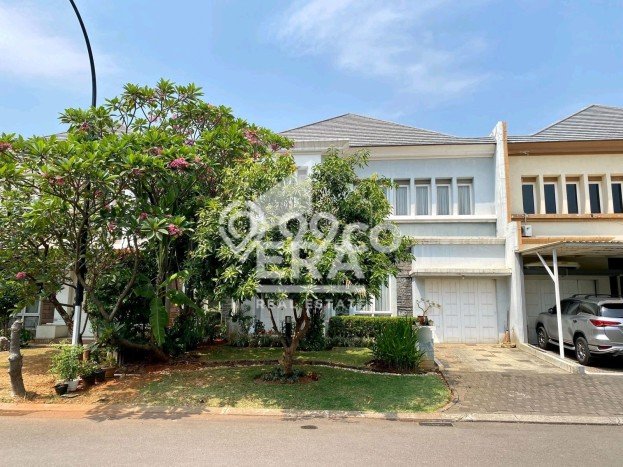 For Sale! Premium House LT 264m2 Desain Elegan di Cibubur For Sale! Premium House LT 264m2 Desain Elegan di Cibubur