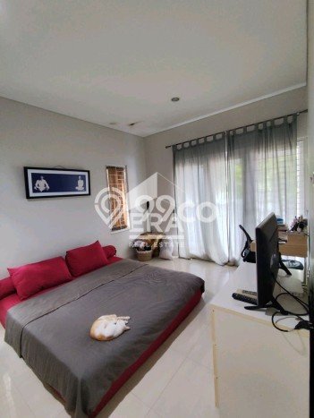 Dijual Rumah Luas Elegan Dengan View Cantik di Jatikarya, Bekasi Dijual Rumah Luas Elegan Dengan View Cantik di Jatikarya, Bekasi