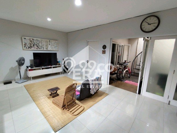 Dijual Rumah Luas Elegan Dengan View Cantik di Jatikarya, Bekasi Dijual Rumah Luas Elegan Dengan View Cantik di Jatikarya, Bekasi