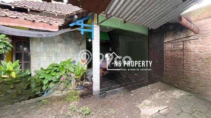For Sale Rumah 3 Kamar Lokasi Strategis Nyaman dan Strategis di Kartasura For Sale Rumah 3 Kamar Lokasi Strategis Nyaman dan Strategis di Kartasura