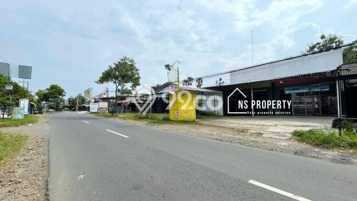 Komersial Kawasan Simo, Luas 100m2m², Lokasi Premium Komersial Kawasan Simo, Luas 100m2m², Lokasi Premium