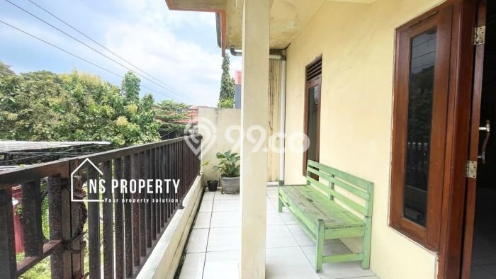 Kost Dijual Lokasi Jebres, Solo, Spesifikasi 3 Kamar Tidur dan Luas 400m2 Kost Dijual Lokasi Jebres, Solo, Spesifikasi 3 Kamar Tidur dan Luas 400m2