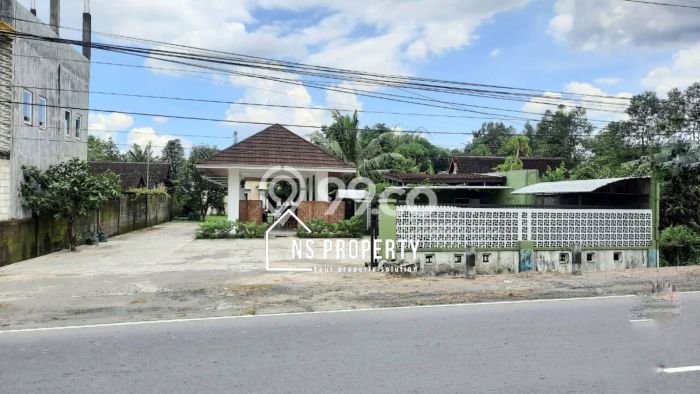 LOKASI SUPER STRATEGIS! Komersial Kawasan Teras, Luas 450m2m², Prospek Pembeli LOKASI SUPER STRATEGIS! Komersial Kawasan Teras, Luas 450m2m², Prospek Pembeli