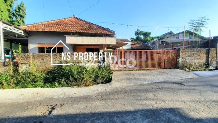 Rumah PREMIUM! area Banyudono, Boyolali, Luas 370m2m² LB 200m2m², HARGA SPESIAL Rumah PREMIUM! area Banyudono, Boyolali, Luas 370m2m² LB 200m2m², HARGA SPESIAL