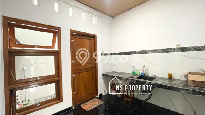 Jual Rumah Favorit Siap Huni LB 110m2 di Colomadu, Karanganyar Jual Rumah Favorit Siap Huni LB 110m2 di Colomadu, Karanganyar