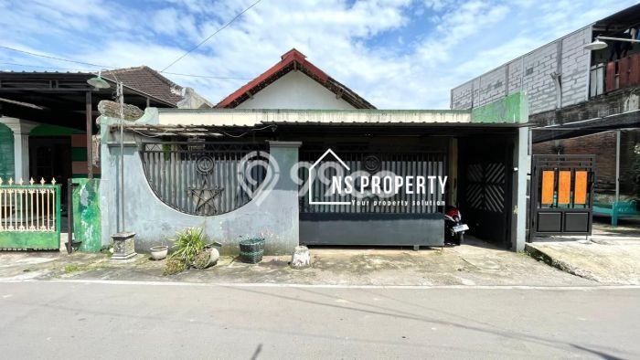 Dijual Rumah 4 Kamar Lokasi Ideal Nyaman dan Strategis di Colomadu Dijual Rumah 4 Kamar Lokasi Ideal Nyaman dan Strategis di Colomadu