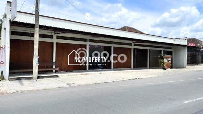 Komersial Bagus LT 746m2 LB 600m2 Dijual di Ngemplak Boyolali Komersial Bagus LT 746m2 LB 600m2 Dijual di Ngemplak Boyolali