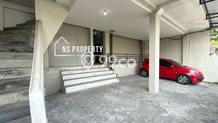 Rumah Kost untuk Dijual di Kartasura dengan 7 KT, 6 KM, Luas 325m2 Rumah Kost untuk Dijual di Kartasura dengan 7 KT, 6 KM, Luas 325m2