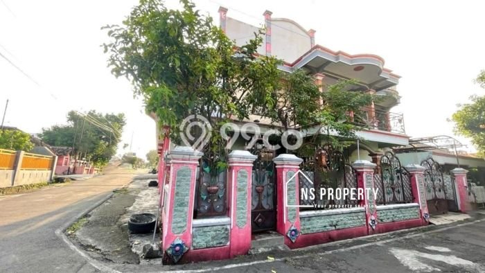 Rumah Modern Cantik 4 Kamar Bisa Langsung Pindah di Kartasura Rumah Modern Cantik 4 Kamar Bisa Langsung Pindah di Kartasura