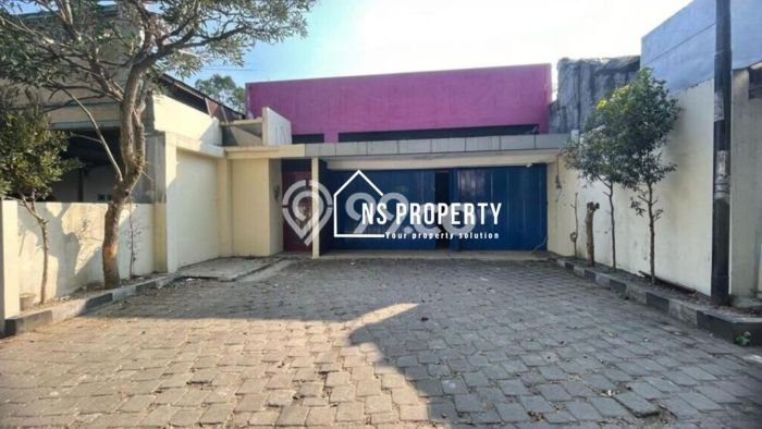 Disewakan Komersial di , Luas 156m2m², Lokasi Premium, Ready Pakai Disewakan Komersial di , Luas 156m2m², Lokasi Premium, Ready Pakai