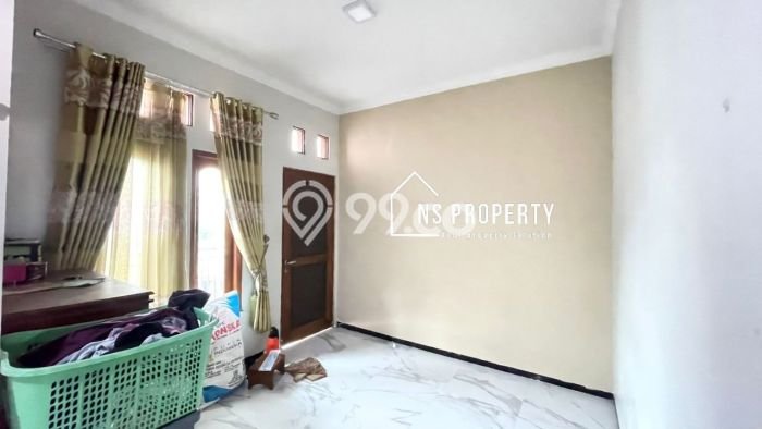Rumah Modern Cantik 5 KT Siap Huni di Colomadu Rumah Modern Cantik 5 KT Siap Huni di Colomadu