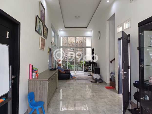 Dijual Rumah 6 Kamar Lokasi Ideal Bagus dan Strategis di Ilir Barat I Dijual Rumah 6 Kamar Lokasi Ideal Bagus dan Strategis di Ilir Barat I