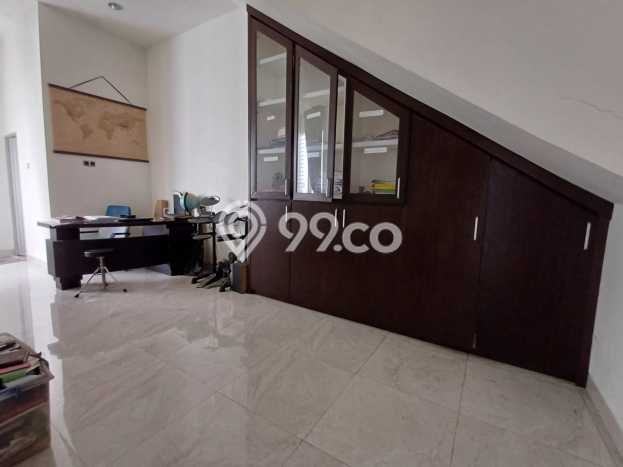 Dijual Rumah 6 Kamar Lokasi Ideal Bagus dan Strategis di Ilir Barat I Dijual Rumah 6 Kamar Lokasi Ideal Bagus dan Strategis di Ilir Barat I