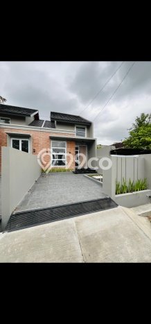 Rumah Strategis Modern Lb 54m2 di Pedurungan, Semarang Rumah Strategis Modern Lb 54m2 di Pedurungan, Semarang