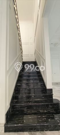 Rumah area , Tangerang, Luas 563m2m² Bangunan 744m2m² - INVESTASI TERBAIK! Rumah area , Tangerang, Luas 563m2m² Bangunan 744m2m² - INVESTASI TERBAIK!