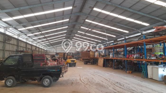 Disewakan Gudang di Curug Serang LT 40000m2, LB 8050m2 Disewakan Gudang di Curug Serang LT 40000m2, LB 8050m2