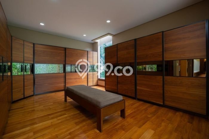 Hunian Minimalis Disewakan di Lippo Karawaci Tangerang 5 KT & 5 KM Hunian Minimalis Disewakan di Lippo Karawaci Tangerang 5 KT & 5 KM