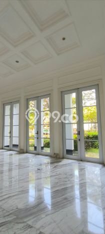 Rumah area , Tangerang, Luas 563m2m² Bangunan 744m2m² - INVESTASI TERBAIK! Rumah area , Tangerang, Luas 563m2m² Bangunan 744m2m² - INVESTASI TERBAIK!