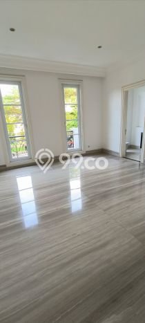 Rumah area , Tangerang, Luas 563m2m² Bangunan 744m2m² - INVESTASI TERBAIK! Rumah area , Tangerang, Luas 563m2m² Bangunan 744m2m² - INVESTASI TERBAIK!