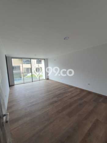 Rumah Bagus Disewakan di Golf Island, Jakarta Utara LT 360m2, LB 400m2 Rumah Bagus Disewakan di Golf Island, Jakarta Utara LT 360m2, LB 400m2