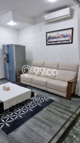 Ready to Use! Luxury House LT 120m2 Desain Modern di BSD City Ready to Use! Luxury House LT 120m2 Desain Modern di BSD City