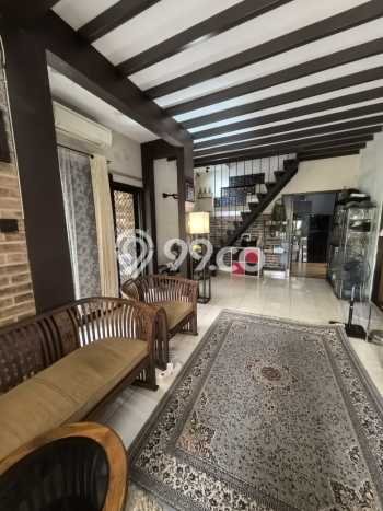 Rumah Elit Modern Tanpa Renovasi di Bintaro Tangerang Selatan Rumah Elit Modern Tanpa Renovasi di Bintaro Tangerang Selatan