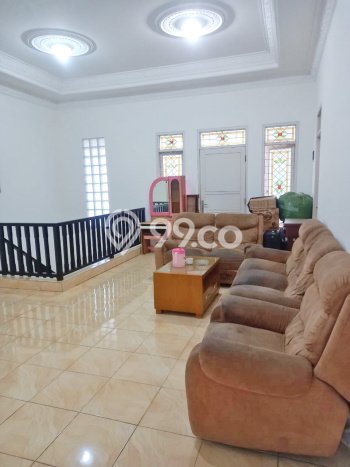 Rumah Elit Modern Tanpa Renovasi di BSD City Tangerang Rumah Elit Modern Tanpa Renovasi di BSD City Tangerang