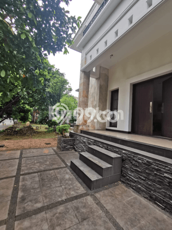 Hunian Mewah LB 450m2 Siap Huni Desain Elegan di Cibubur, Depok Hunian Mewah LB 450m2 Siap Huni Desain Elegan di Cibubur, Depok