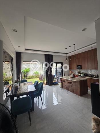 Rumah Modern 3 KT di Petukangan Jakarta Selatan Semi Furnished Rumah Modern 3 KT di Petukangan Jakarta Selatan Semi Furnished