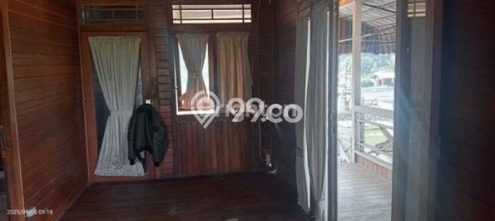 Vila Kawasan Caringin, Area 4300m2m², Dekat dengan fasilitas publik Vila Kawasan Caringin, Area 4300m2m², Dekat dengan fasilitas publik