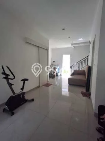 Disewakan Rumah Harga Terjangkau di Gading Serpong Tangerang Punya 2 Kamar Tidur Disewakan Rumah Harga Terjangkau di Gading Serpong Tangerang Punya 2 Kamar Tidur