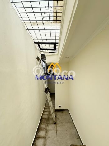 Dijual Rumah Premium dengan Fasilitas Sekitar Lengkap di Tangerang, Tangerang Dijual Rumah Premium dengan Fasilitas Sekitar Lengkap di Tangerang, Tangerang