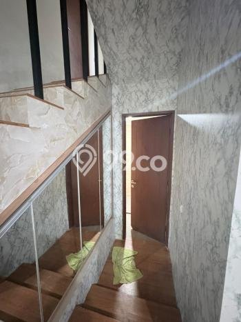 Siap Huni Rumah Mewah 5 Kamar di Tangerang Dekat ke Mana Pun Siap Huni Rumah Mewah 5 Kamar di Tangerang Dekat ke Mana Pun