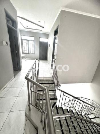 Dijual Rumah Premium dengan Fasilitas Sekitar Komplit di Pulo Gadung, Jakarta Timur Dijual Rumah Premium dengan Fasilitas Sekitar Komplit di Pulo Gadung, Jakarta Timur