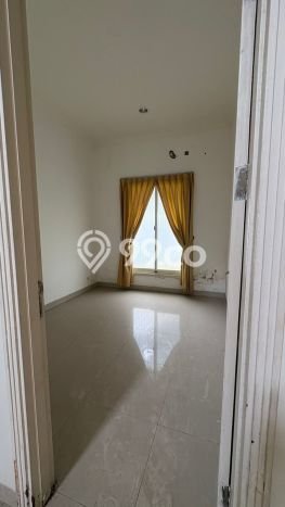 Jual Rumah Luas Megah Dengan View Eksklusif di Gading Serpong, Tangerang Jual Rumah Luas Megah Dengan View Eksklusif di Gading Serpong, Tangerang
