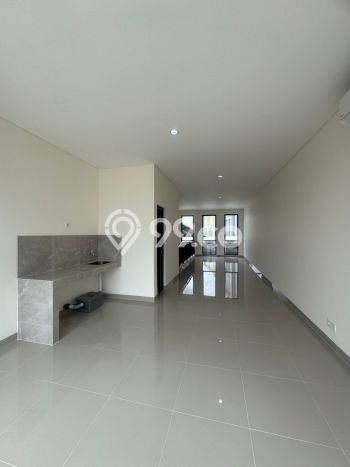 Disewakan Ruko di Kawasan Ramai Gading Serpong Luas 207m2 Disewakan Ruko di Kawasan Ramai Gading Serpong Luas 207m2