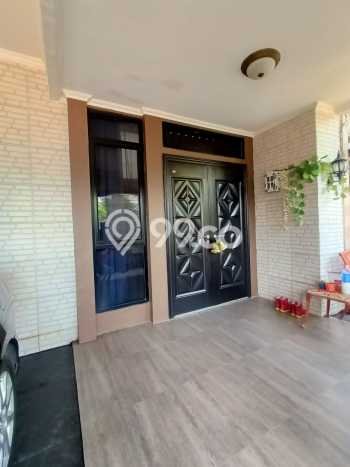 Hunian Cantik Modern Lb 200m2 di Karawaci, Tangerang Hunian Cantik Modern Lb 200m2 di Karawaci, Tangerang