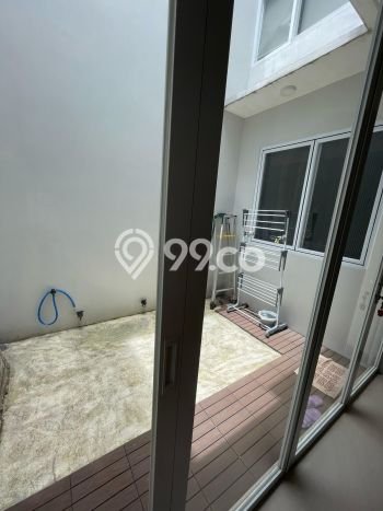 Jual Rumah Luas Elegan Dengan View Cantik di Green Lake City, Jakarta Barat Jual Rumah Luas Elegan Dengan View Cantik di Green Lake City, Jakarta Barat
