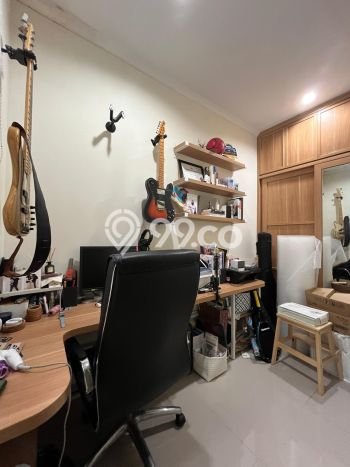 Rumah Luas Asri 2 KT Siap Pakai di Gading Serpong Tangerang Rumah Luas Asri 2 KT Siap Pakai di Gading Serpong Tangerang