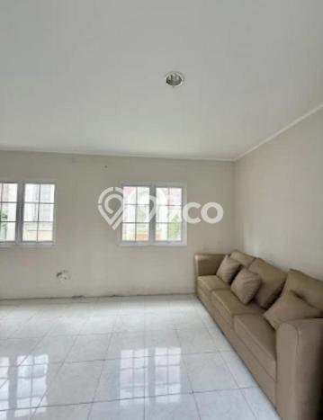 Dijual Hunian Rumah Terawat 4 Kamar di BSD, Tangerang Dijual Hunian Rumah Terawat 4 Kamar di BSD, Tangerang