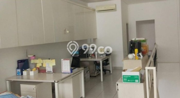 Ruko Dijual di Jakarta Barat LT 60m2 & LB 120m2 Lokasi Terbaik! Ruko Dijual di Jakarta Barat LT 60m2 & LB 120m2 Lokasi Terbaik!