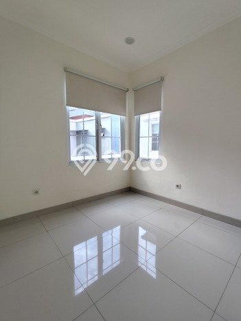 Disewakan! Rumah 3 Kamar Tidur &
4 Kamar Mandi di Gading Serpong, Tangerang Disewakan! Rumah 3 Kamar Tidur &
4 Kamar Mandi di Gading Serpong, Tangerang