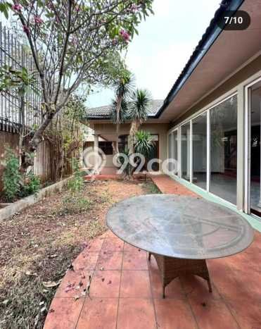 Rumah Mewah Siap Huni LT 588m2 di Cilandak, Jakarta Selatan Rumah Mewah Siap Huni LT 588m2 di Cilandak, Jakarta Selatan