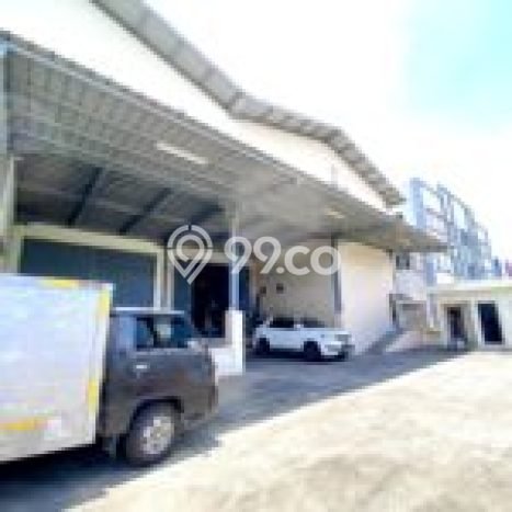 Unit Gudang Dijual di Tarumajaya Bekasi Luas Bangunan 2200m2 Unit Gudang Dijual di Tarumajaya Bekasi Luas Bangunan 2200m2