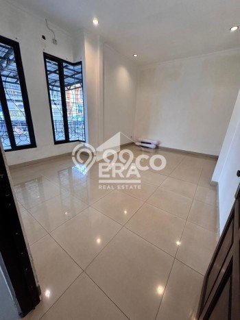 Jual Rumah Luas Megah Dengan View Eksklusif di Jaka Setia, Bekasi Jual Rumah Luas Megah Dengan View Eksklusif di Jaka Setia, Bekasi