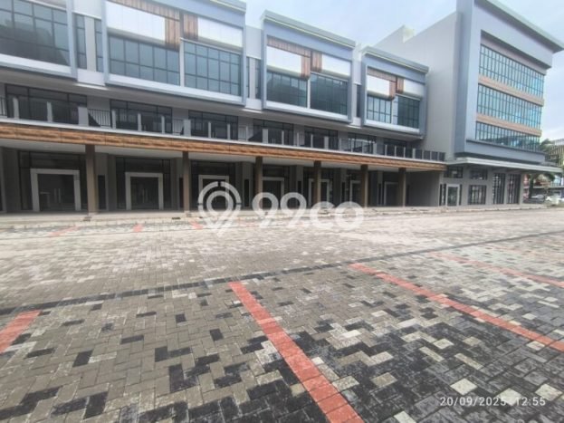 Ruko For Rent Kawasan Summarecon Bekasi, Luas 189m², Pusat Komersial, Siap Operasi Ruko For Rent Kawasan Summarecon Bekasi, Luas 189m², Pusat Komersial, Siap Operasi