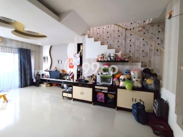Ready to Use! Premium House LT 200m2 Desain Elegan di Jakarta Garden City Ready to Use! Premium House LT 200m2 Desain Elegan di Jakarta Garden City
