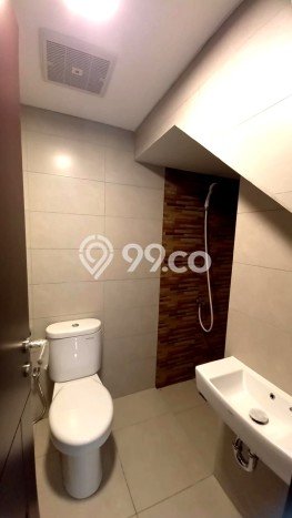 Disewakan! Rumah 4 Kamar Tidur &
3 Kamar Mandi di Summarecon Crown Gading, Bekasi Disewakan! Rumah 4 Kamar Tidur &
3 Kamar Mandi di Summarecon Crown Gading, Bekasi