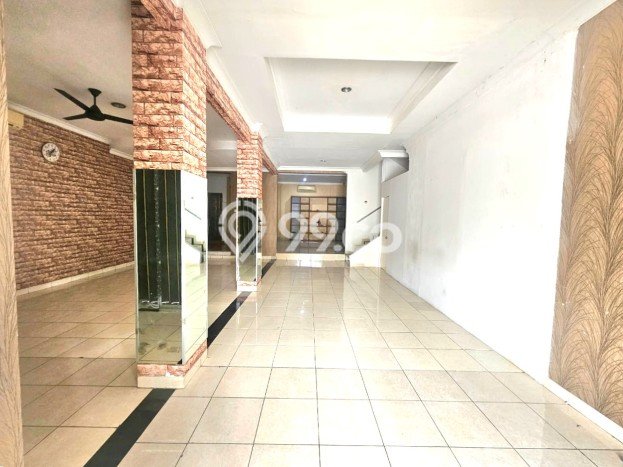 Rumah Sewa Bekasi LT 200m2 LB 380m2 Area Harapan Indah Rumah Sewa Bekasi LT 200m2 LB 380m2 Area Harapan Indah