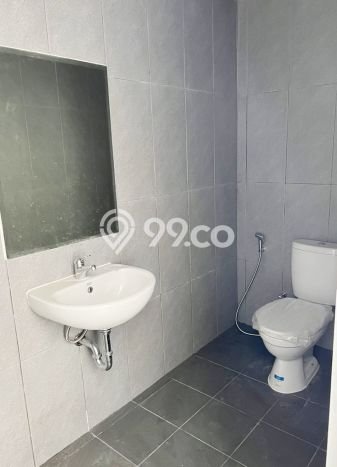 Ruko Dijual di Jakarta Timur LT 60m2 & LB 191m2 Lokasi Terbaik! Ruko Dijual di Jakarta Timur LT 60m2 & LB 191m2 Lokasi Terbaik!